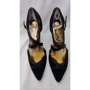 Adrianna Papell Hepburn Pumps Heels Black. Size 6.5M